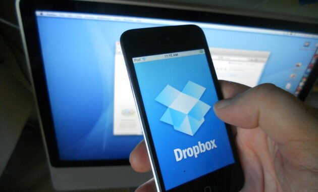 dropbox adalah
